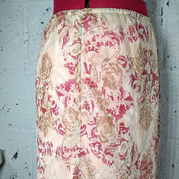 Elementz Sz PL Sheer Pink Floral Midi Layerd Skirt - Picture 3 of 8